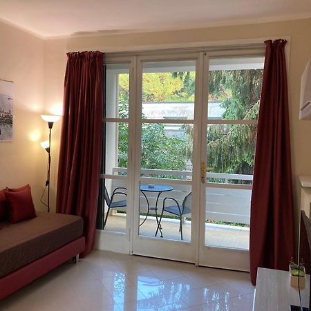 Apartment "Borgo Olivetti" Ivrea Bagian luar foto