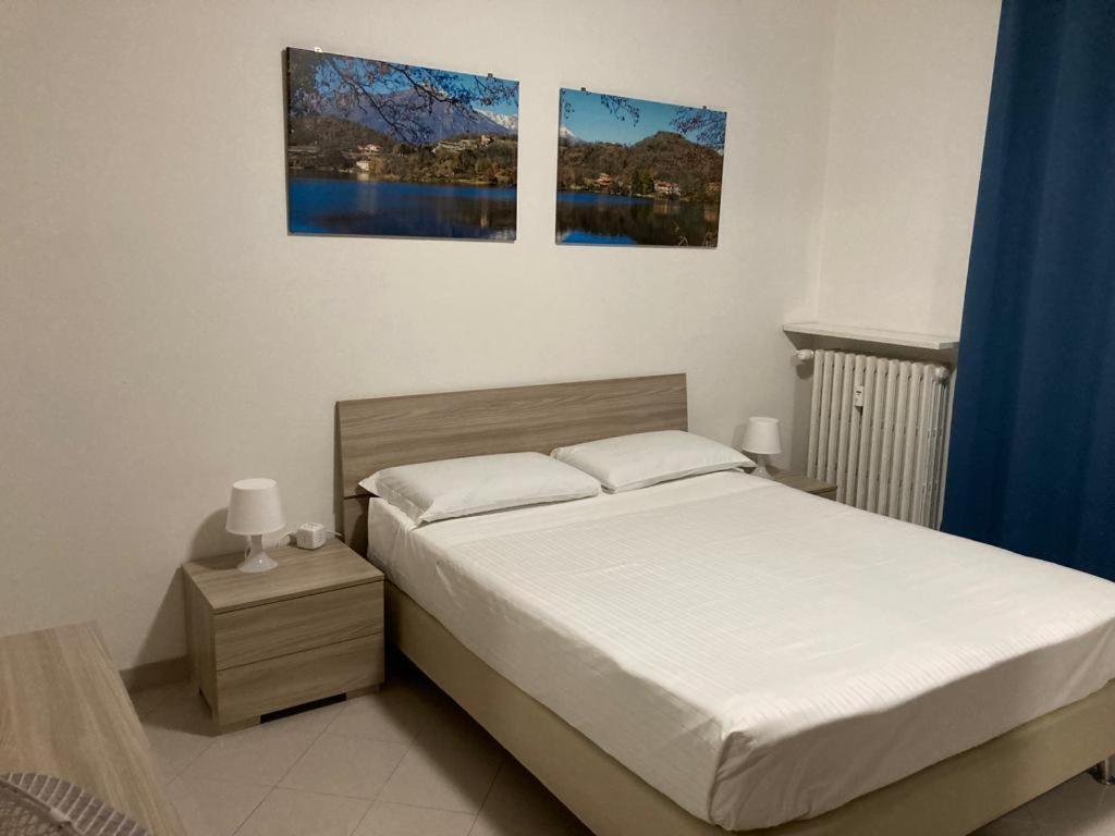 Apartment "Borgo Olivetti" Ivrea Bagian luar foto